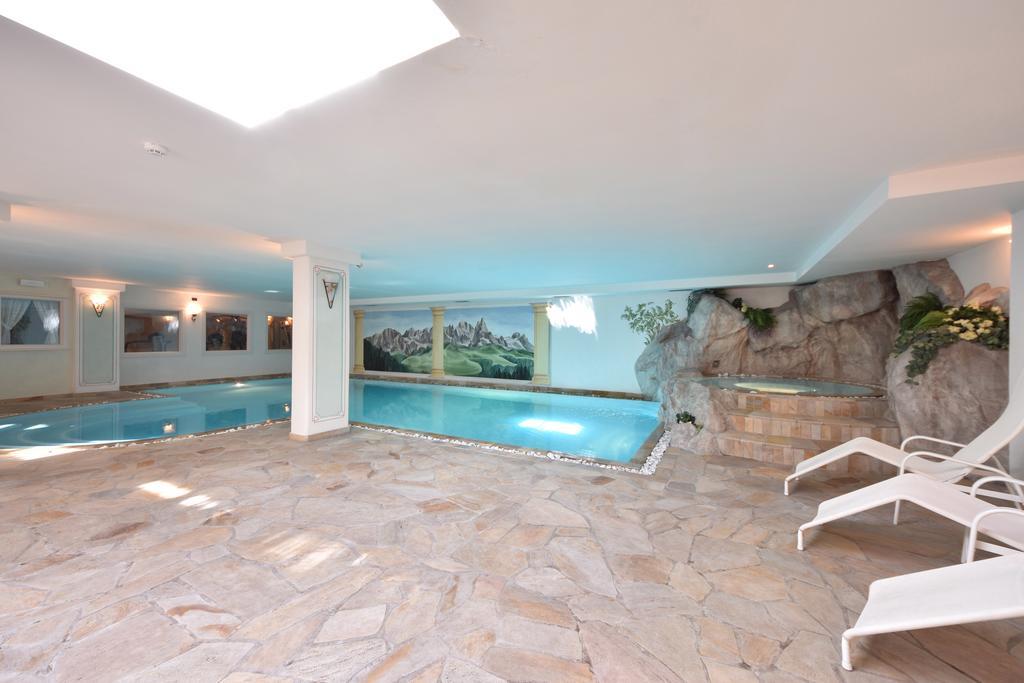 Residence Pez Gajard San Martino Di Castrozza Exterior photo