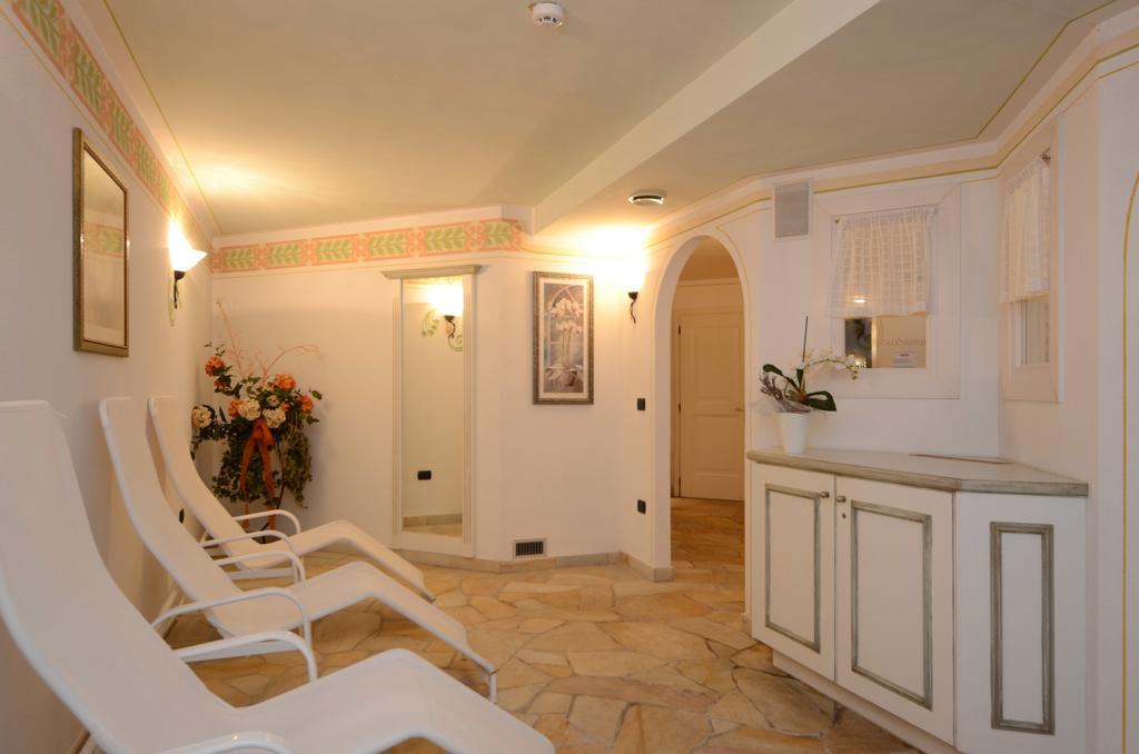 Residence Pez Gajard San Martino Di Castrozza Exterior photo
